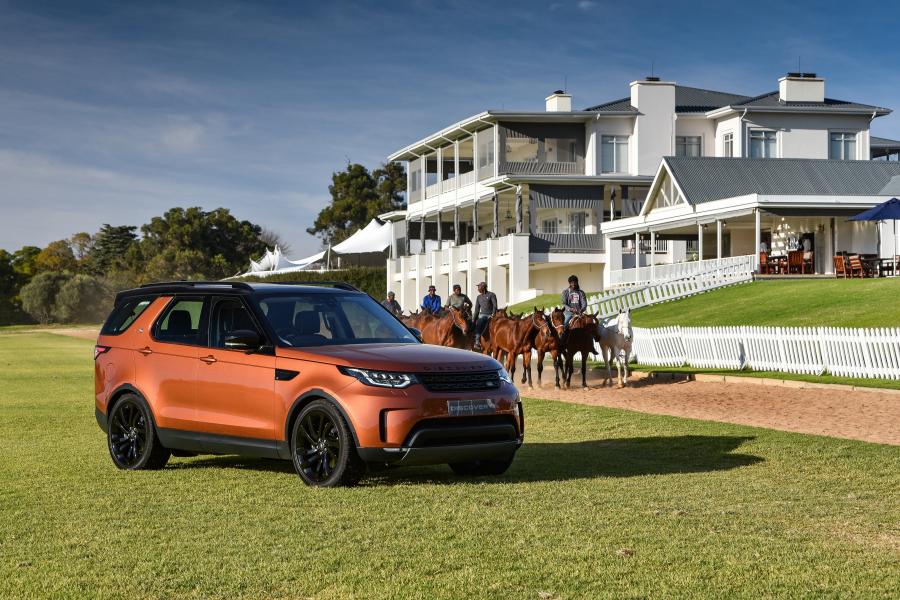  Land Rover Discovery First Edition 2017 года  (ZA) (фото 11 из 11)
